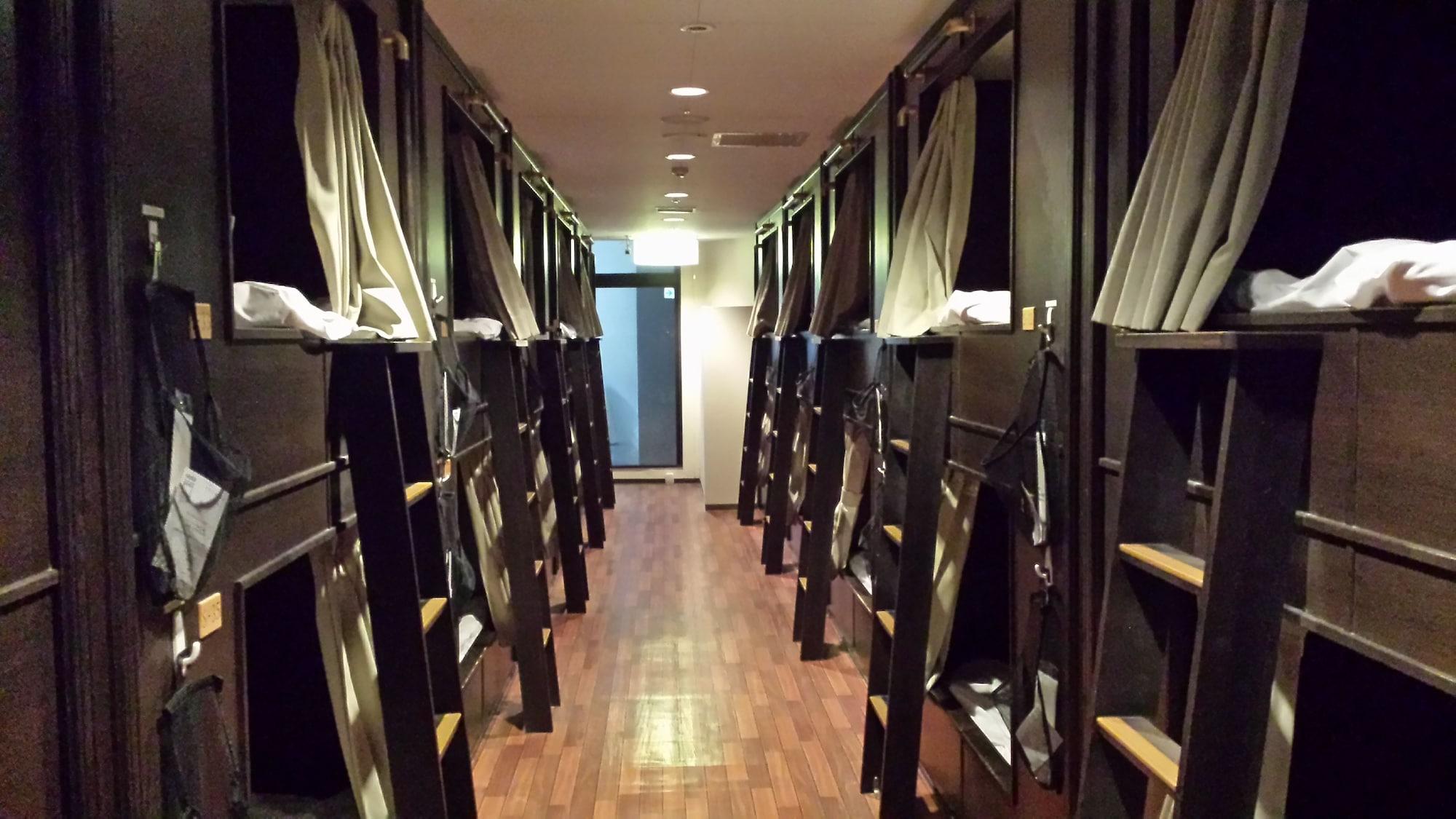 Resort Capsule Sakuragicho Yokohama  Extérieur photo