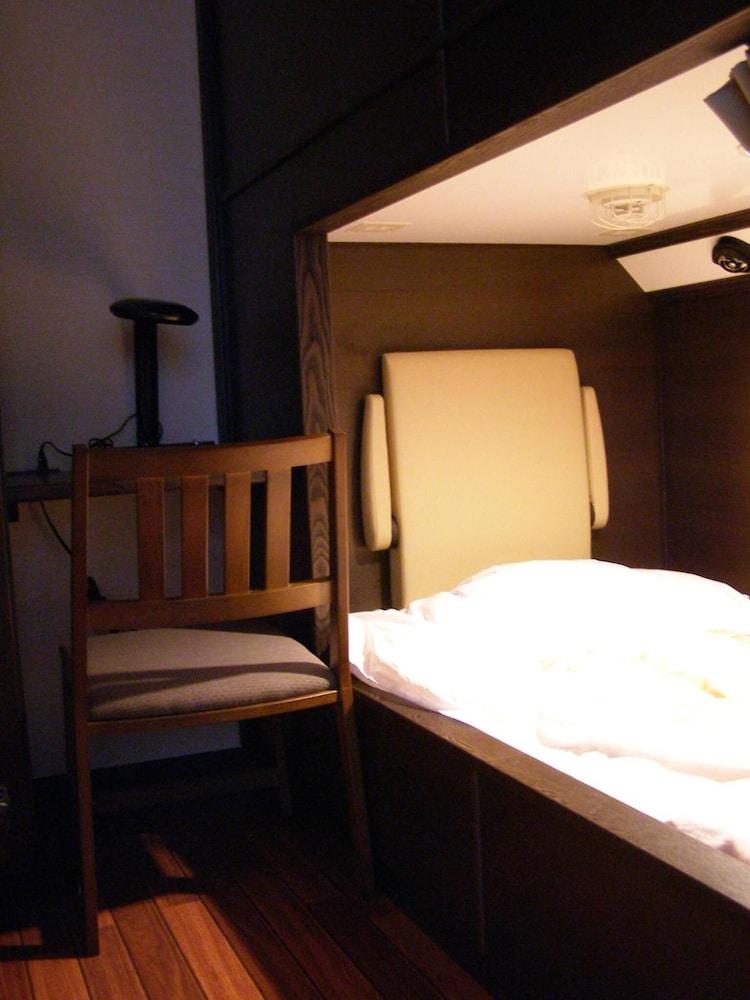 Resort Capsule Sakuragicho Yokohama  Extérieur photo