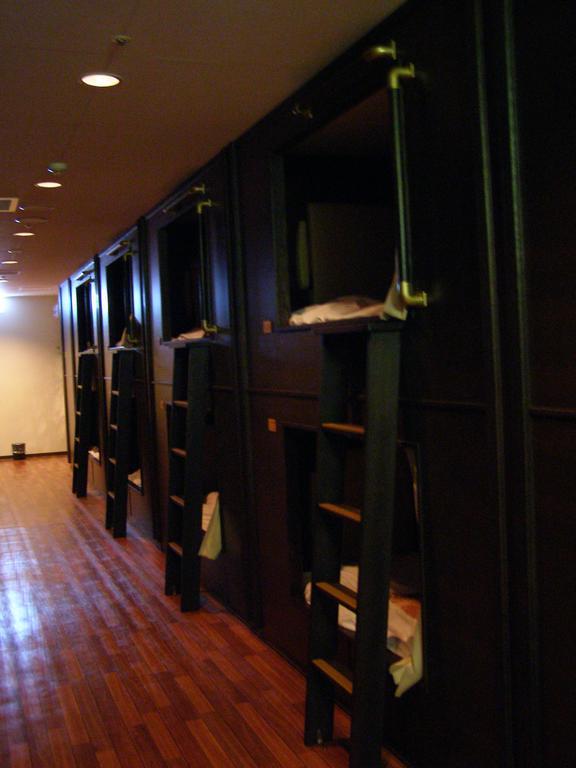 Resort Capsule Sakuragicho Yokohama  Extérieur photo