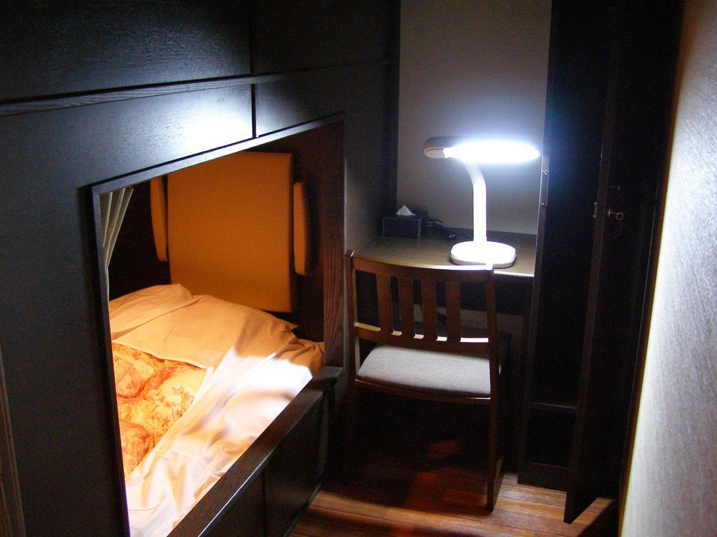 Resort Capsule Sakuragicho Yokohama  Extérieur photo